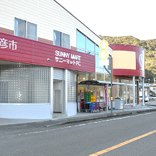 西土佐店 建物