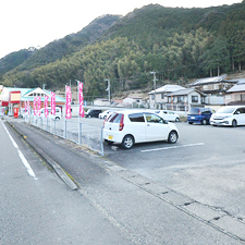 西土佐店 駐車場